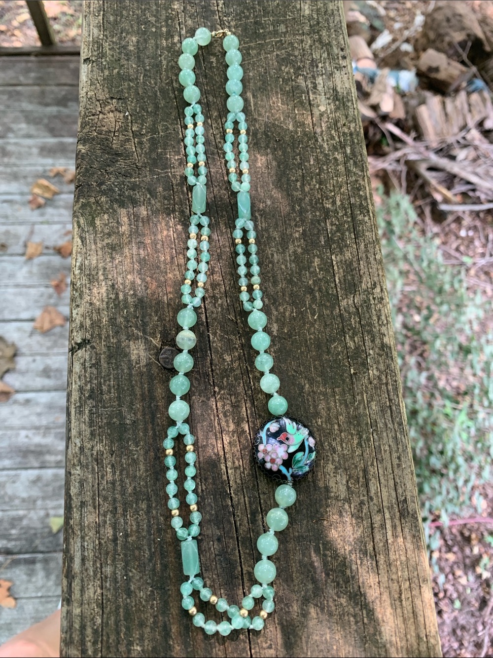 Vintage Aventurine Beaded Necklace with Cloisonné pendant - Picture 5 of 7